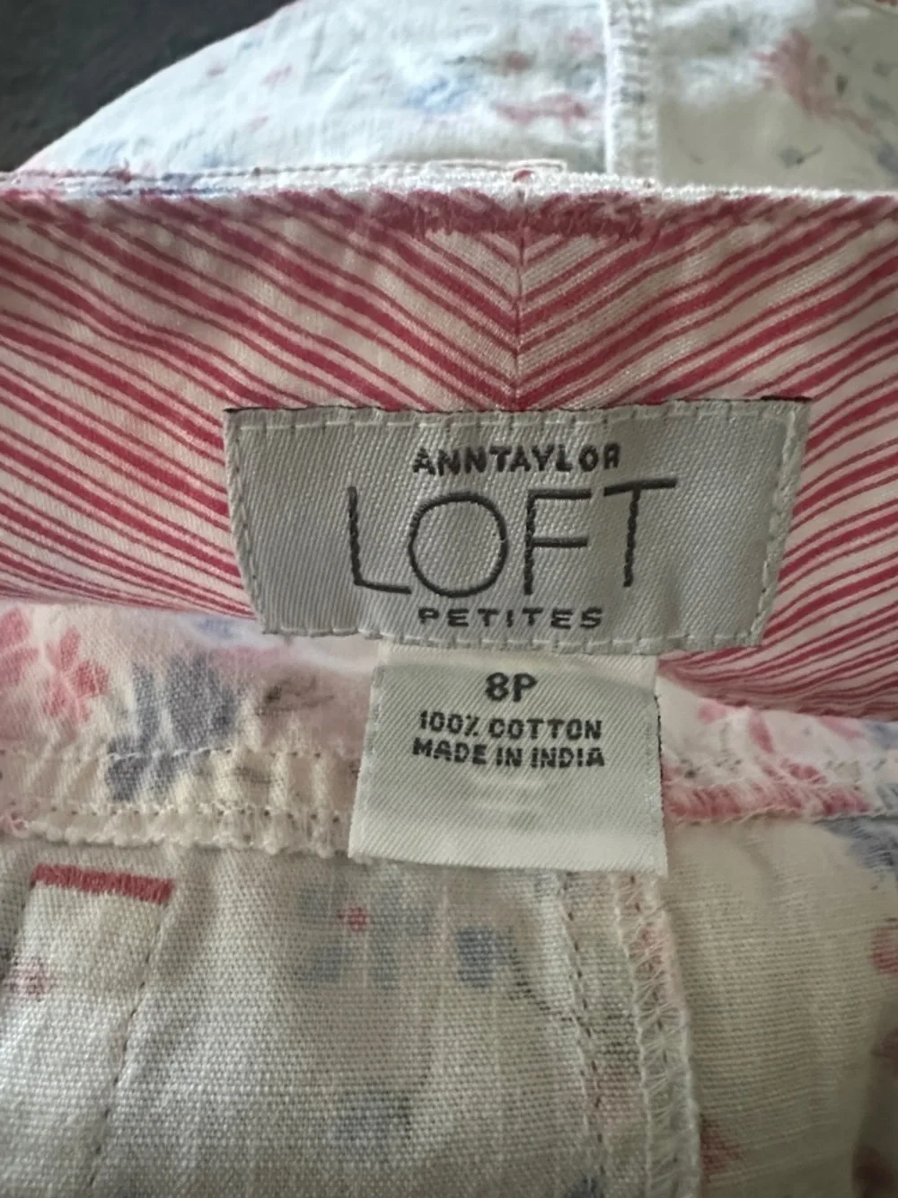 LOFT White Mini Skirt W/Pink Blue Floral Print 5 Pocket 3 Buttons Zipper 8P